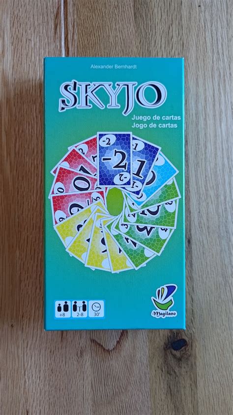 Skyjo : présentation, règles du jeu et avis .